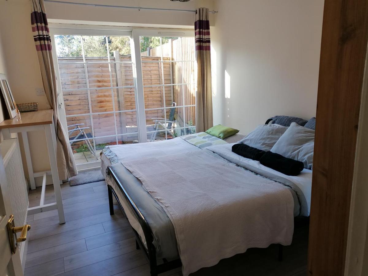 Chantilly Apartment Ickenham ภายนอก รูปภาพ