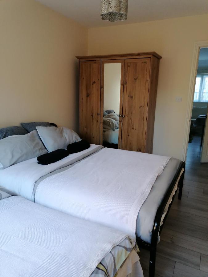 Chantilly Apartment Ickenham ภายนอก รูปภาพ